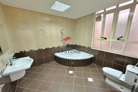 Villa in affitto a Al Towayya, Al Ain, EAU 6 camere da letto, 585 mq. № 604570 - foto 16