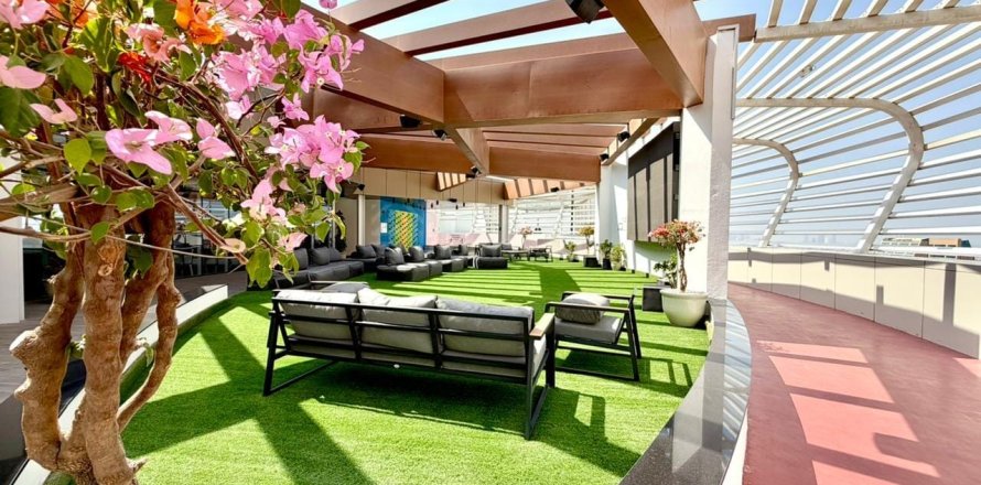 Appartement à Dubai Science Park, Dubai, EAU: 2 chambres, 94 m2 № 690639