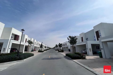 טאונהאוס למכירה ב Dubai, איחוד האמירויות  3 חדרי שינה, 160.6 מ"ר, מספר 613549 - תמונה 1