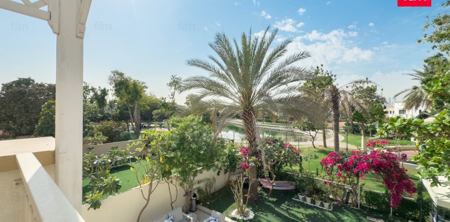 Villa in Dubai, VAE: 3 Schlafzimmer, 350.9 m2 Nr. 532615