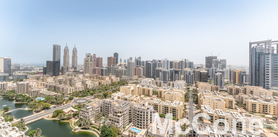 Apartament në The Views, Dubai, Emiratet e Bashkuara Arabe 1 dhomë gjumi, 68.19 m2. № 587466