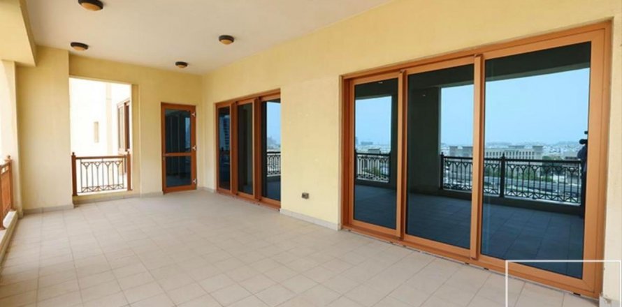 Квартира в Пальма Джумейра, Дубай, ОАЭ 3 спальни, 227м2 № 628629
