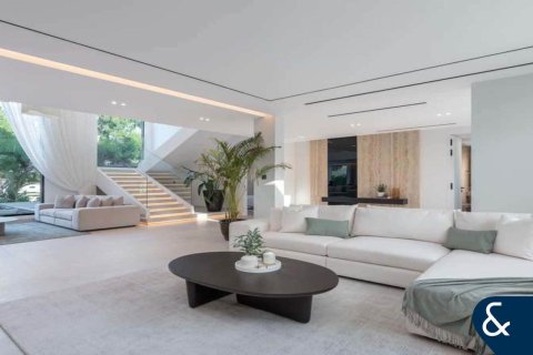 Vila v Jumeirah Islands, Dubai, SAE 4 spálne, 988 m2 č. 698239 - Fotografia 7