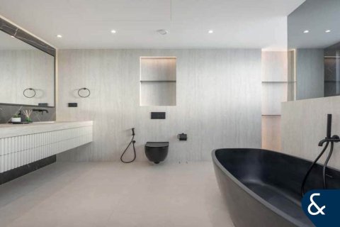 Vila v Jumeirah Islands, Dubai, SAE 4 spálne, 988 m2 č. 698239 - Fotografia 22