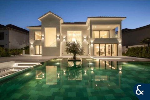 Vila v Jumeirah Islands, Dubai, SAE 4 spálne, 988 m2 č. 698239 - Fotografia 2