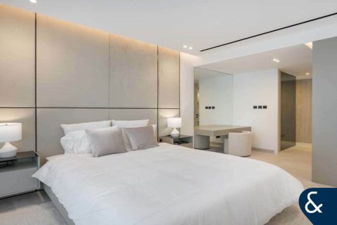 Vila v Jumeirah Islands, Dubai, SAE 4 spálne, 988 m2 č. 698239 - Fotografia 13