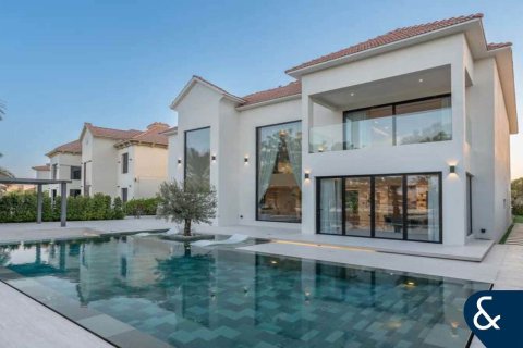 Vila v Jumeirah Islands, Dubai, SAE 4 spálne, 988 m2 č. 698239 - Fotografia 26