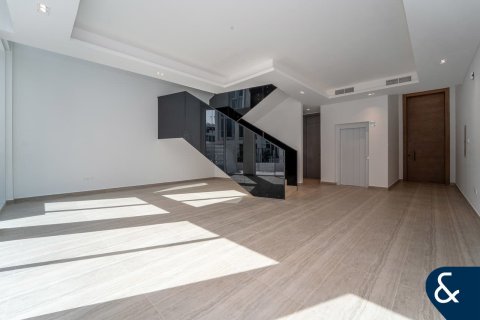 Townhouse til leje i Al Barari, Dubai, UAE 4 soveværelser, 180 kvm № 698238 - foto 2