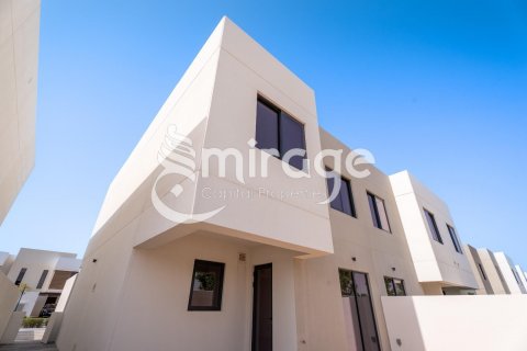 Řadový dům na Yas Island, Abu Dhabi, SAE 3 ložnice, 166.5 m² Č.: 597013 - fotografie 1