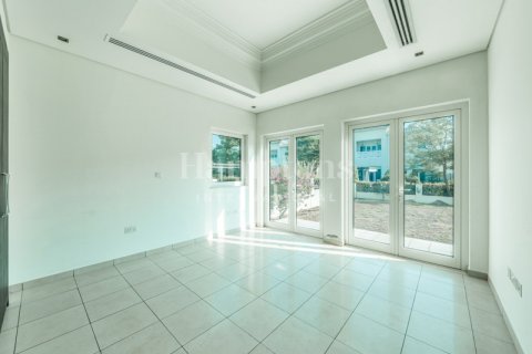 Villa sa Al Furjan, Dubai, UAE 4 silid-tulugan, 599.96757400 sq.m. № 583571 - larawan 11