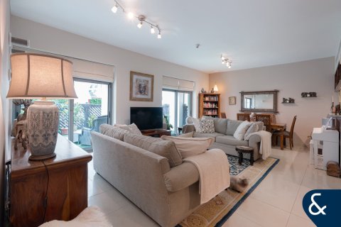 آپارتمان برای فروش در  The Views، Dubai، امارات متحده عربی  2 خوابه ، 181 متر مربع ، شماره 671595 - تصویر 2