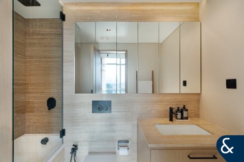 Διαμέρισμα σε THE FAIRWAYS σε The Views, Dubai, ΗΑΕ 2 υπνοδωμάτια, 130 τ.μ. Αρ. 671593 - φωτογραφία 8