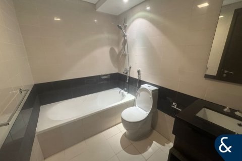 Зняти в оренду квартиру в Даунтаун Дубай (Даунтаун Бурдж Дубай), ОАЕ 2 спальні, 119м2, № 671480 - фото 10