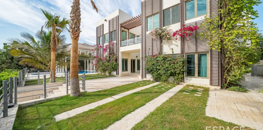 Villa Palm Jumeirah, Dubaijā, AAE 6 istabas, 650 m2 Nr. 678667