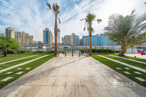 Villa Palm Jumeirah, Dubaijā, AAE 6 istabas, 650 m2 Nr. 678667 - attēls 13