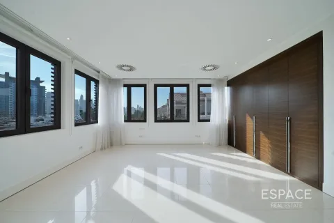 Villa Palm Jumeirah, Dubaijā, AAE 6 istabas, 650 m2 Nr. 678667 - attēls 3