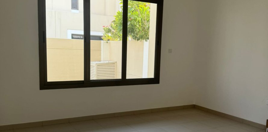 Shtëpi në qytet në Town Square, Dubai, Emiratet e Bashkuara Arabe 3 dhoma gjumi, 194 m2. № 690623