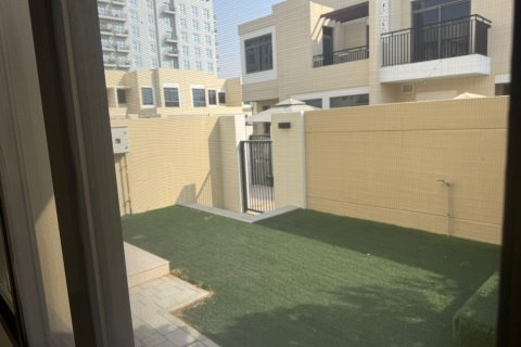 Townhouse in Town Square, Dubai, UAE 3 bedrooms, 194 sq.m. № 690623 - photo 11