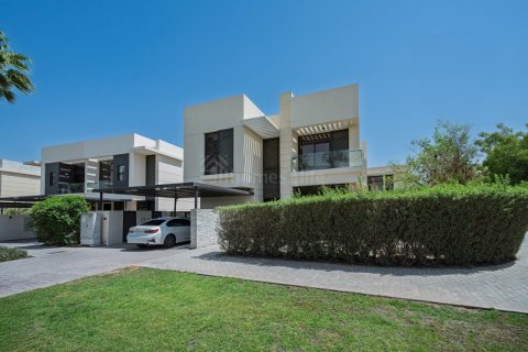 Вілла в DAMAC Hills (Akoya by DAMAC), Дубай, ОАЕ 6 спалень, 686м2 № 690622