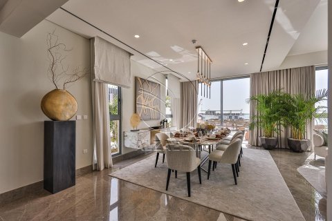 Vila di Abu Dhabi, UAE 5 bilik tidur, 454 meter persegi № 614993 - foto 4