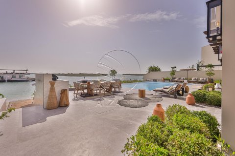 Vila di Abu Dhabi, UAE 5 bilik tidur, 454 meter persegi № 614993 - foto 1