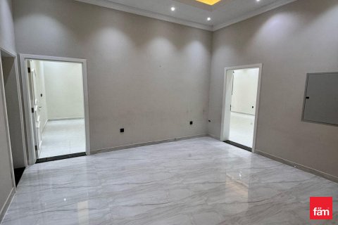 Vila v Al Aweer, Dubai, SAE 5 ložnice, 577.9 m² Č.: 612290 - fotografie 1