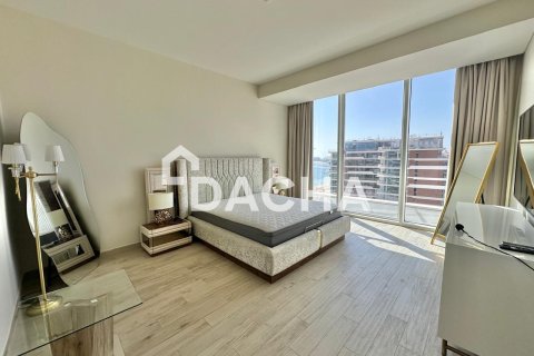 Apartment in Palm Jumeirah, Dubai, UAE 2 bedrooms, 138 sq.m. № 719168 - photo 14
