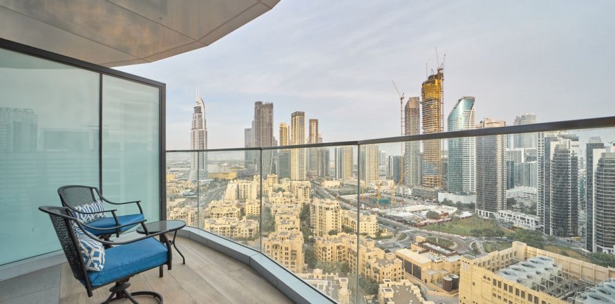 Apartment in Downtown Dubai (Downtown Burj Dubai), UAE 3 bedrooms, 176.1 sq.m. № 678452