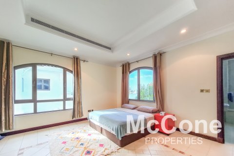 Vila v Palm Jumeirah, Dubai, SAE 4 ložnice, 677.54 m² Č.: 586879 - fotografie 12