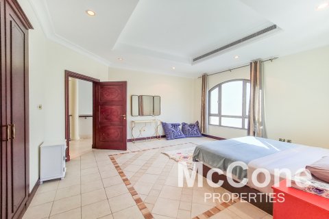 Vila v Palm Jumeirah, Dubai, SAE 4 ložnice, 677.54 m² Č.: 586879 - fotografie 13
