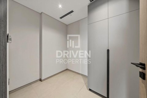 Пәтер Дубай, БАӘ-да 2 жатын бөлмелер, 177.26 м² № 746622 - фото 6