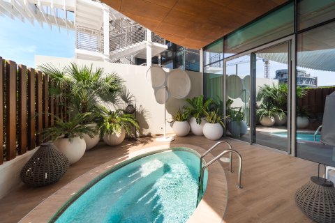 Appartement te koop in Jumeirah, Dubai, VAE 4 slaapkamers, 516 vr.m., nr 696049 - foto 27