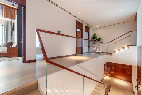 Appartement te koop in Jumeirah, Dubai, VAE 4 slaapkamers, 516 vr.m., nr 696049 - foto 13