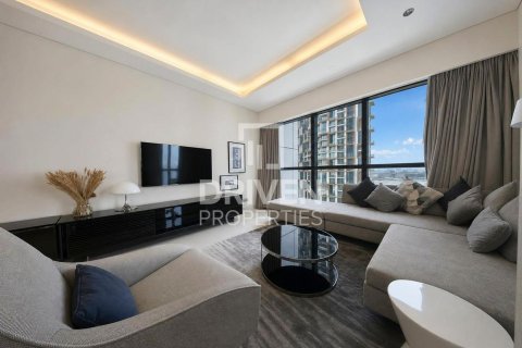 Business Bay, Dubai, BAE’de satılık daire 2 yatak odası, 140.75 m&sup2; No 754031 - fotoğraf 3