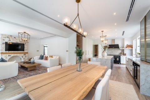 Willa na sprzedaż w Dubai Sports City, Dubai, ZEA 5 sypialnie, 448 mkw., nr 705388 - zdjęcie 12