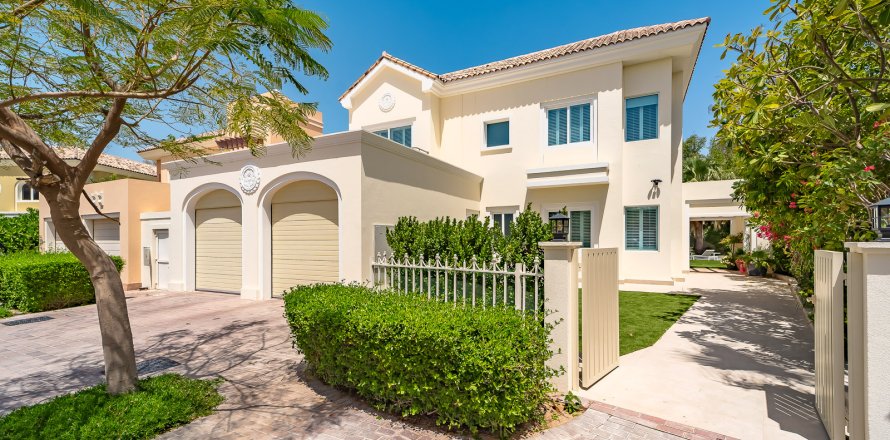 Willa w Dubai Sports City, Dubai, ZEA 5 sypialnie, 448 mkw. nr 705388