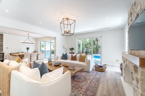 Willa na sprzedaż w Dubai Sports City, Dubai, ZEA 5 sypialnie, 448 mkw., nr 705388 - zdjęcie 10
