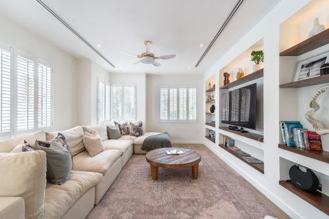Willa na sprzedaż w Dubai Sports City, Dubai, ZEA 5 sypialnie, 448 mkw., nr 705388 - zdjęcie 7