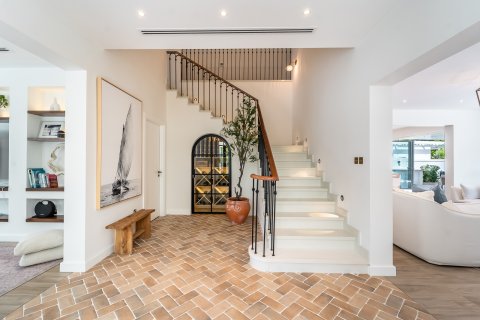 Willa na sprzedaż w Dubai Sports City, Dubai, ZEA 5 sypialnie, 448 mkw., nr 705388 - zdjęcie 4