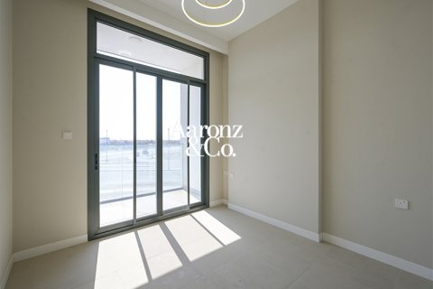 Apartment sa Rukan, Dubai, UAE 3 silid-tulugan, 131 sq.m. № 694637 - larawan 8