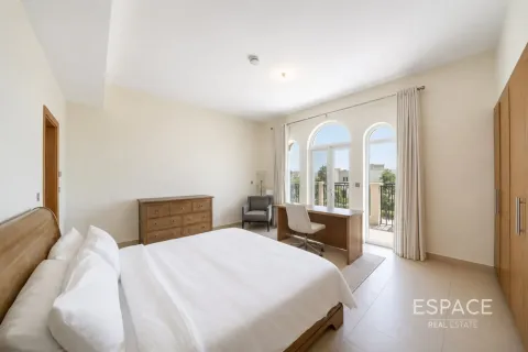 Müüa villa asukohaga Jumeirah Park, Dubai, AÜE: 4 magamistoaga, 455 m² Nr 738005 - pilt 9