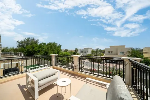 Müüa villa asukohaga Jumeirah Park, Dubai, AÜE: 4 magamistoaga, 455 m² Nr 738005 - pilt 17