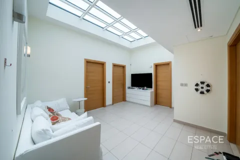Müüa villa asukohaga Jumeirah Park, Dubai, AÜE: 4 magamistoaga, 455 m² Nr 738005 - pilt 8