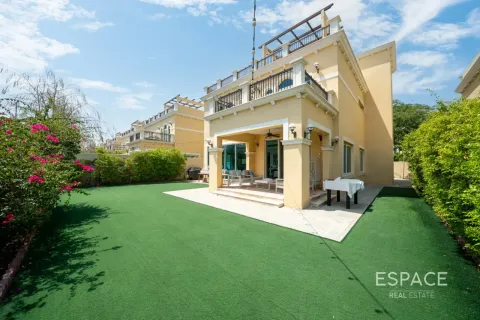 Müüa villa asukohaga Jumeirah Park, Dubai, AÜE: 4 magamistoaga, 455 m² Nr 738005 - pilt 19