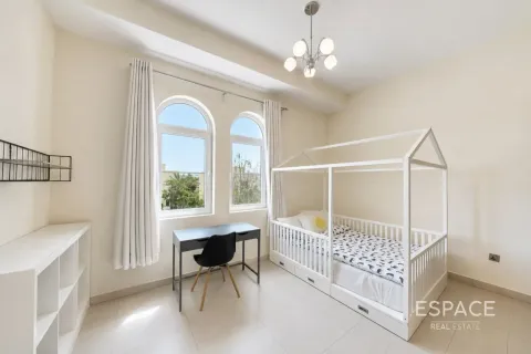 Müüa villa asukohaga Jumeirah Park, Dubai, AÜE: 4 magamistoaga, 455 m² Nr 738005 - pilt 12