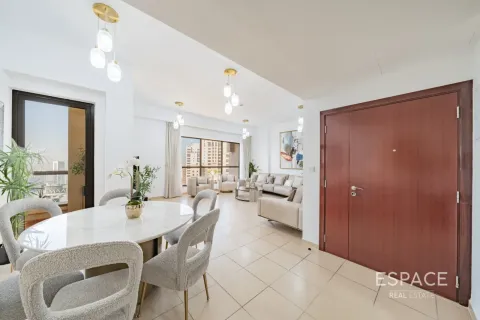 Apartament në Jumeirah Beach Residence, Dubai, Emiratet e Bashkuara Arabe 2 dhoma gjumi, 120 m2. № 738004