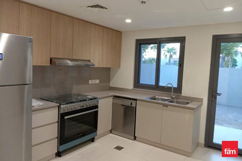 Dubai, संयुक्त अरब अमीरात में विला, 2 बेडरूम, 135.1 वर्ग मीटर, संख्या 678192 - फ़ोटो 2