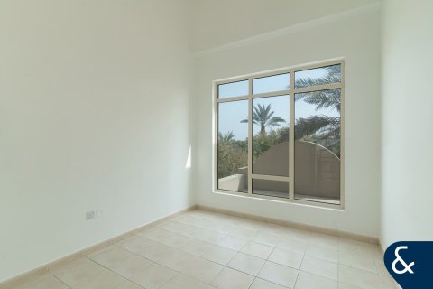 Villa in Jumeirah Islands, Dubai, UAE 4 bedrooms, 497 sq.m. № 666947 - photo 18