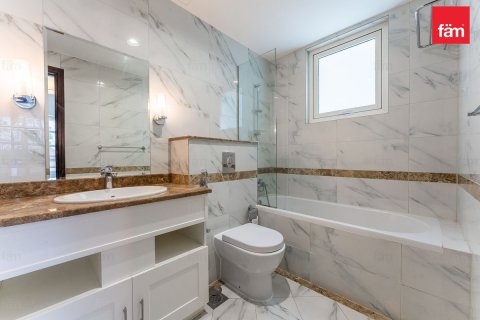 Вилла Дубай, БАӘ-да 5 жатын бөлмелер, 595.8 м² № 701234 - фото 15
