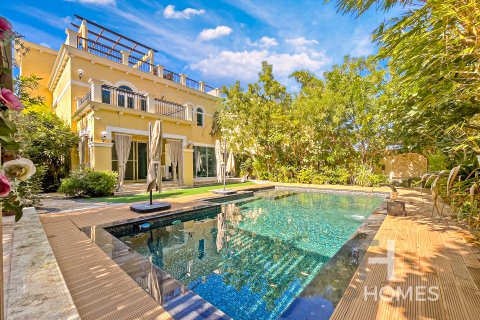 Vilă de închiriat în Jumeirah Park, Dubai, EAU 4 dormitoare, 386 mp.  №590257 - poză 1